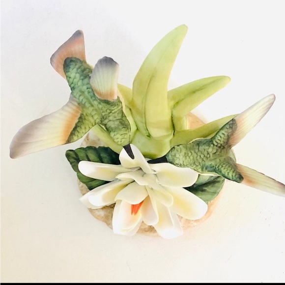 Vintage hummingbird figurine by Lefton - Picture 7 of 13